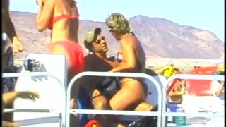 Spring Break Public Blowjobs and Flashing at Beach